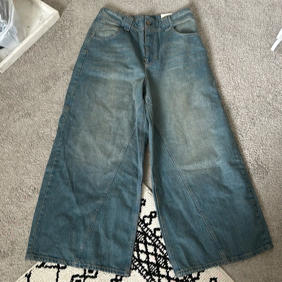 NWT We the Free jeans - Picture 3 of 6